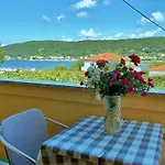 Διαμέρισμα By The Sea - Donja, Rab - 4954 *