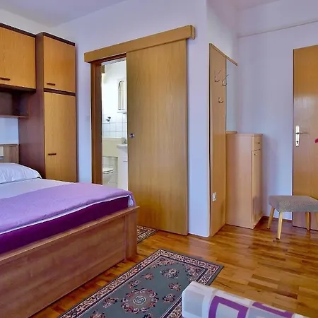Apartment By The Sea - Donja, Rab - 4954