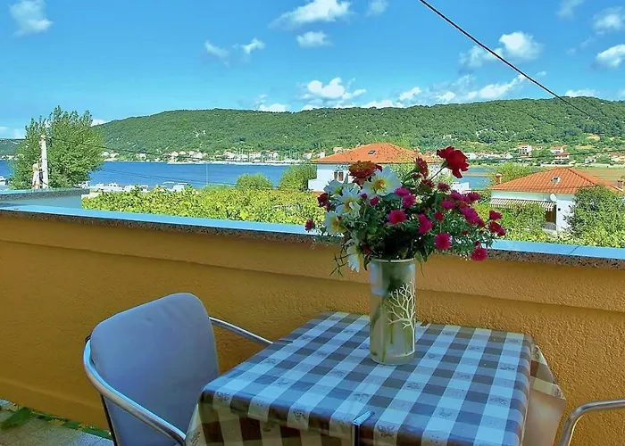 Apartman By The Sea - Donja, Rab - 4954 *